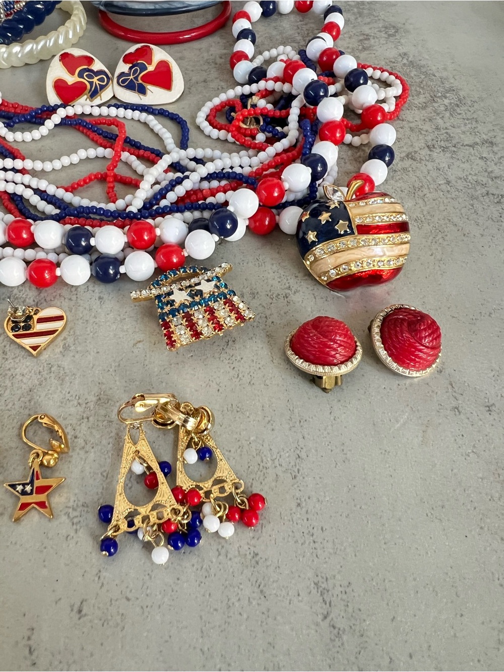 Vintage Patriotic Jewelry Lot 30 pieces - Picture 9 of 11